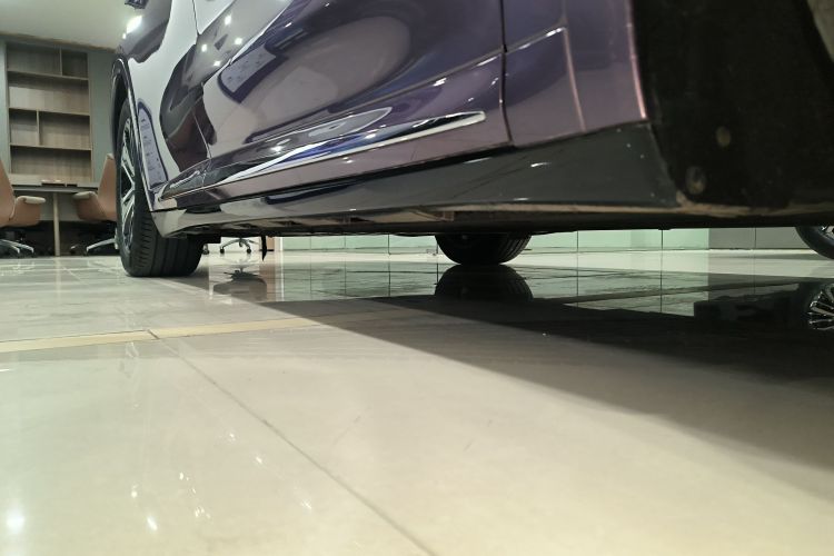 鸿蒙智行 智界R7 2024款 纯电 736km UItra局部细节9001