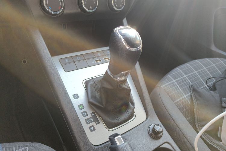 斯柯达 明锐 2019款 1.5L 自动智行舒适版 国VI局部细节18