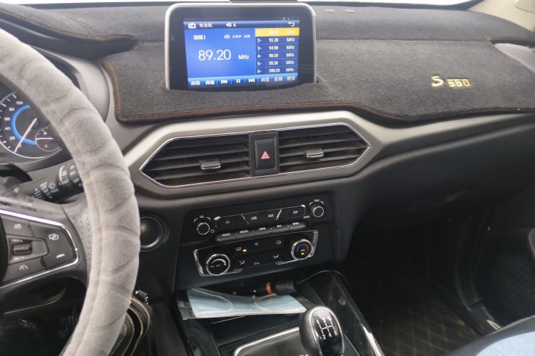 东风风光 风光S560 2019款 1.8L 手动都市型中控内饰16