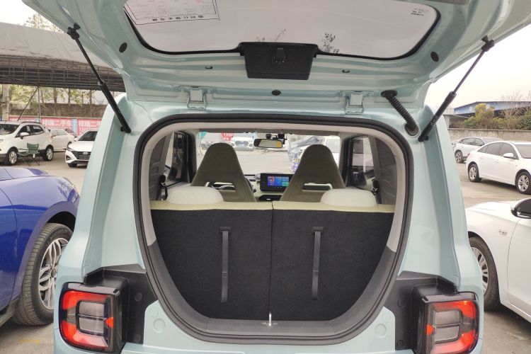 吉利银河 2023款 熊猫mini 200km 耐力熊局部细节23