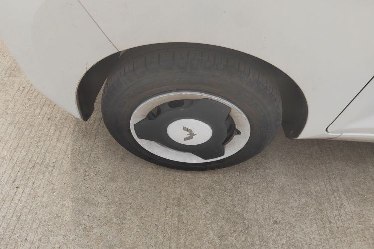 五菱汽车 宏光MINIEV 2022款 自在款 磷酸铁锂车身外观6007