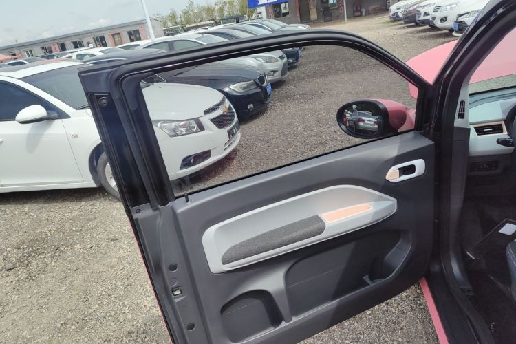 奇瑞新能源 QQ冰淇淋 2022款 120km 甜筒 磷酸铁锂中控内饰7007