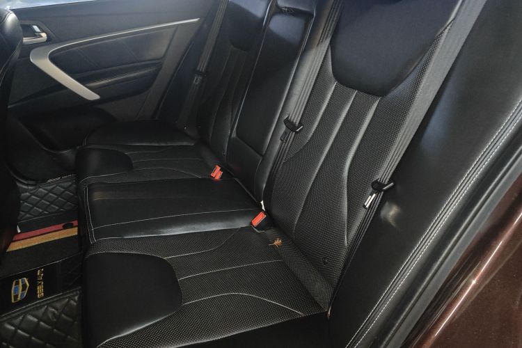 吉利汽车 帝豪 2017款 三厢百万款 1.5L 手动向上版中控内饰21