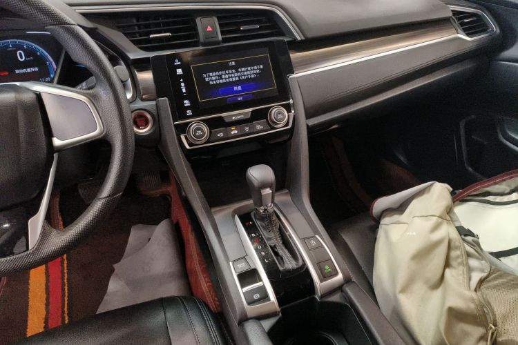 本田 思域 2019款 220TURBO CVT劲动版 国VI局部细节16