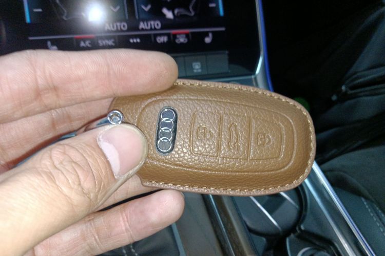 奥迪A6L 2022款 55 TFSI quattro 尊享动感型中控内饰11