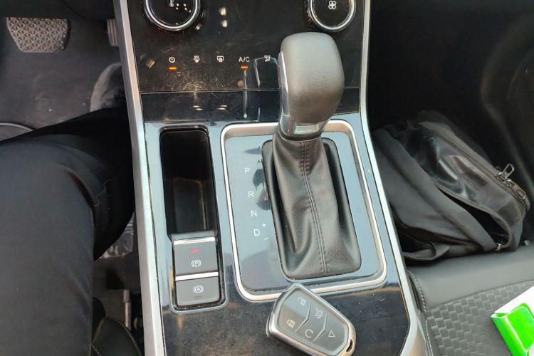 奇瑞 瑞虎5x 2020款 1.5L CVT时尚版中控内饰18