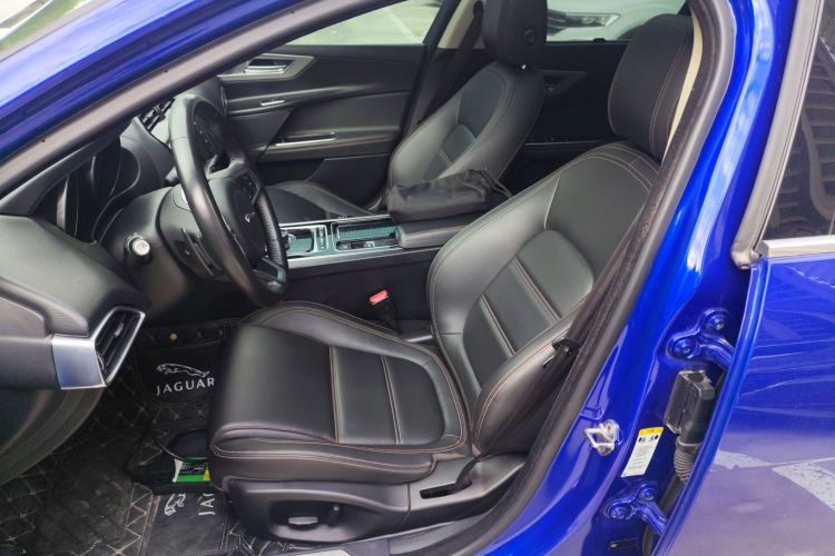 捷豹XEL 2018款 2.0T 200PS 豪华版中控内饰19