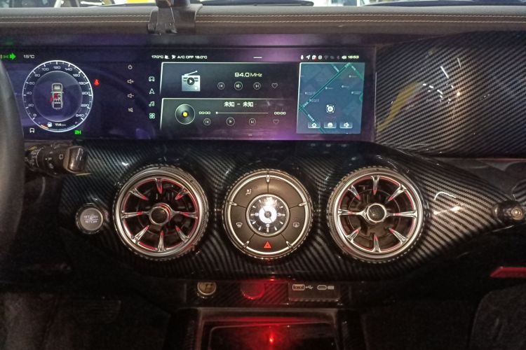 坦克300 2021款 越野版 2.0T 征服者中控内饰16