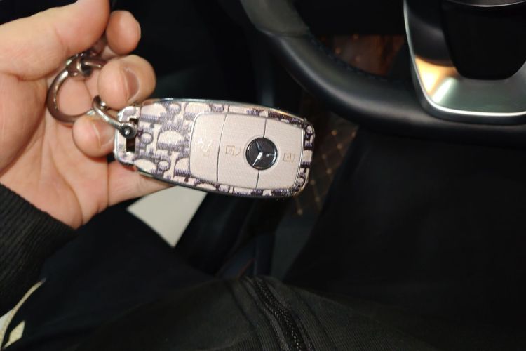 奔驰C级(进口) 2023款 C 260 轿跑车中控内饰7001