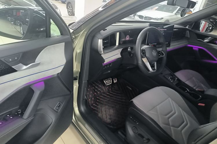 大众 2025款 探岳L 380TSI 四驱豪华Easy包中控内饰7003