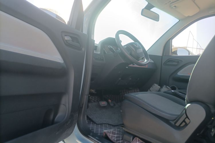 五菱汽车 宏光MINIEV 2020款 悦享款 三元锂中控内饰20