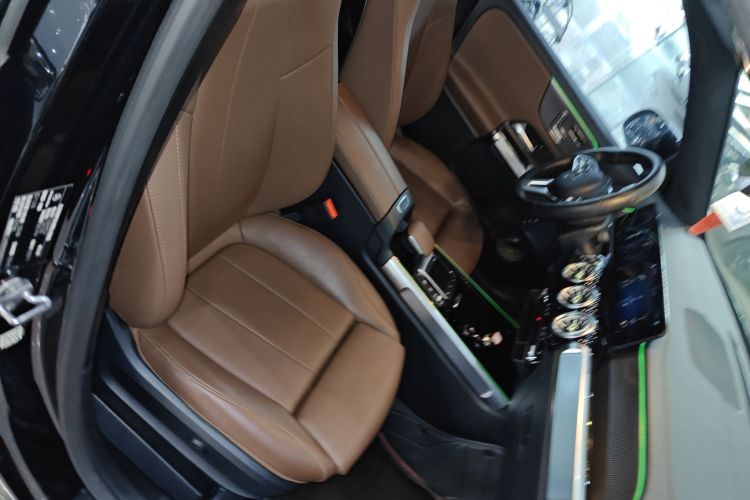 奔驰GLB 2021款 GLB 200 时尚型局部细节41