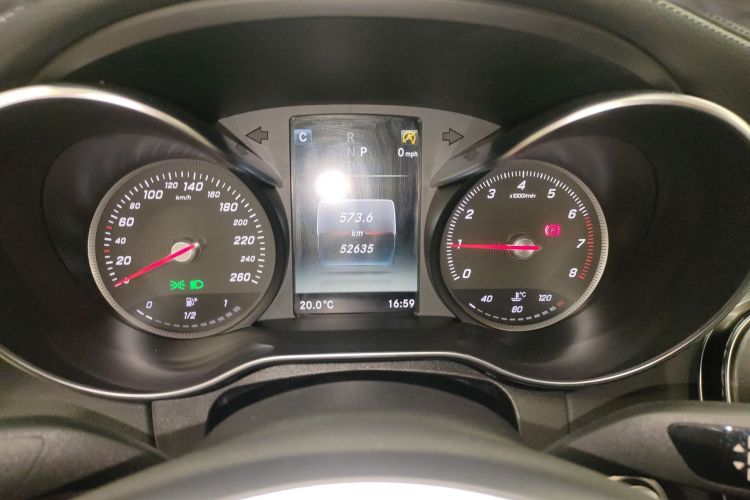 奔驰C级 2018款 C 200 L 运动版局部细节14