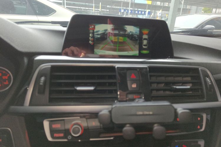 宝马3系 2017款 320Li M运动型局部细节16