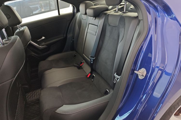 奔驰A级 2020款 改款 A 200 L 运动轿车时尚型中控内饰21