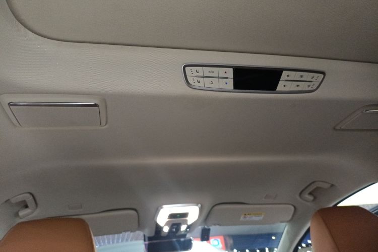 红旗HQ9 2023款 2.0T 智联旗享版局部细节22