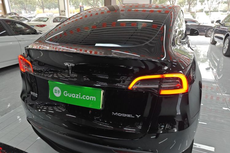 特斯拉 Model Y 2022款 改款 后轮驱动版车身外观6