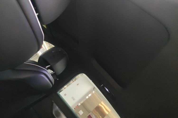 凯迪拉克CT6 2023款 28T 尊贵型中控内饰22