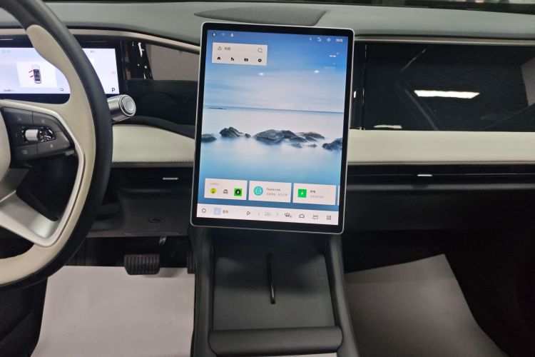 吉利银河 银河L7 2023款 1.5T 55km PRO中控内饰16