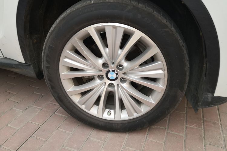 宝马X5(进口) 2015款 xDrive28i车身外观10