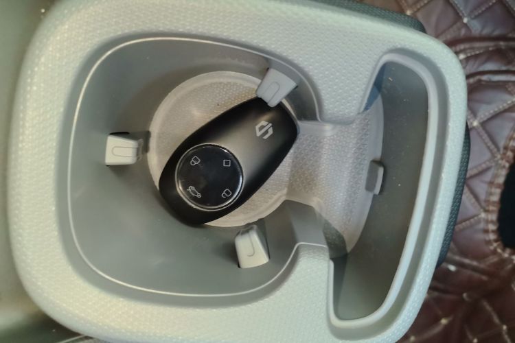 零跑汽车 零跑T03 2024款 403舒享版中控内饰11