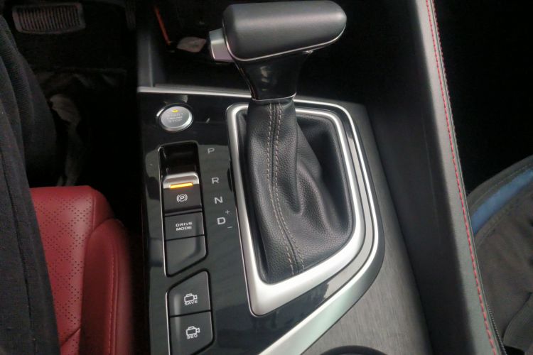 长安 逸动 2021款 PLUS 蓝鲸NE 1.4T GDI DCT尊贵型中控内饰18