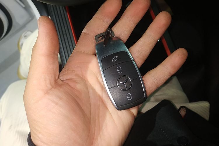 奔驰C级 2021款 C 260 L 运动星耀臻藏版中控内饰7001