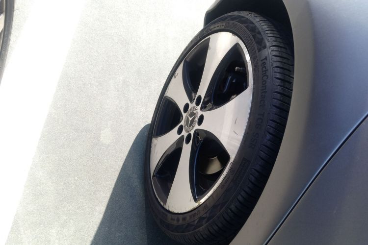 奔驰A级(进口) 2017款 改款 A 200 时尚型车身外观6008