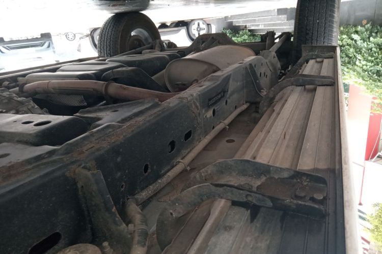 日产 途达 2020款 2.5L XV 4WD 自动四驱旗舰版局部细节9001