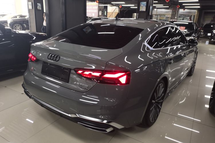 奥迪A5 2022款 Sportback 40 TFSI quattro 豪华动感型车身外观7