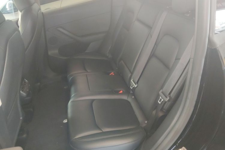 特斯拉 Model Y 2023款 后轮驱动版中控内饰21