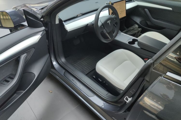 特斯拉 Model 3 2021款 标准续航后驱升级版中控内饰20