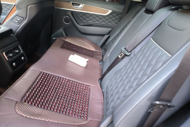 红旗HS7 2021款 3.0T 自动四驱智联旗畅版中控内饰21