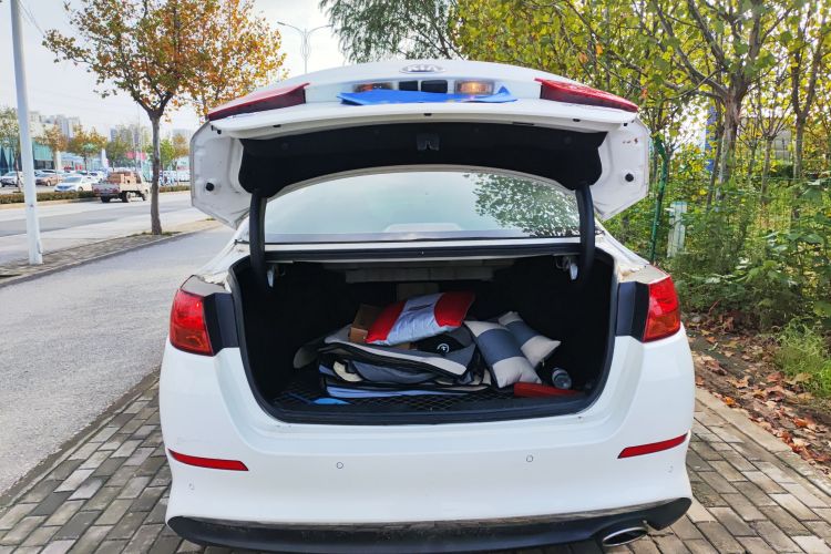 起亚K5 2015款 2.0L 自动GL机舱底盘23