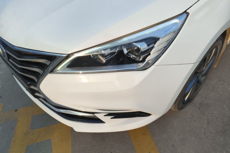 长安 逸动DT 2018款 1.6L 手动智享型局部细节36