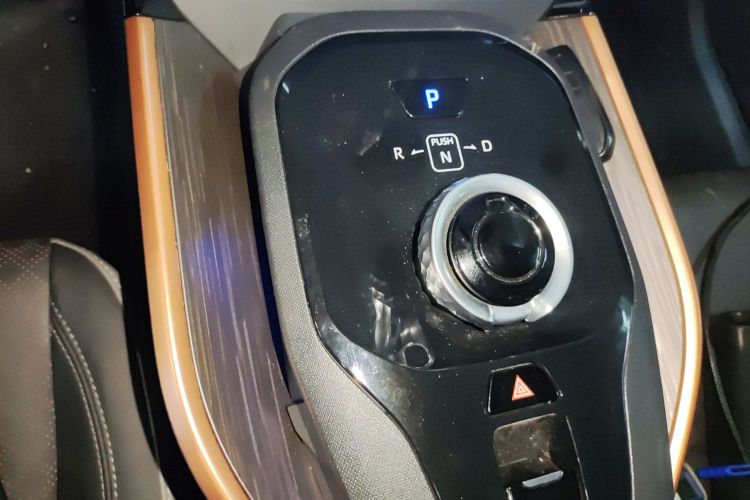 丰田bZ3 2023款 616km 长续航Premium中控内饰18