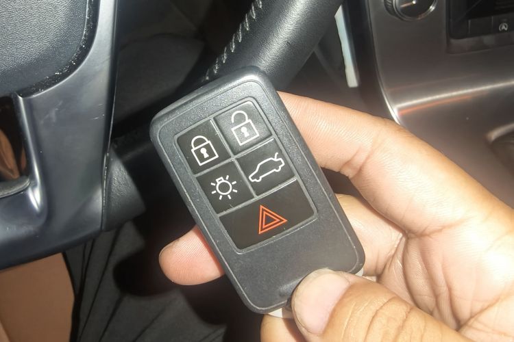 沃尔沃S60 2018款 S60L T3 智进版中控内饰11