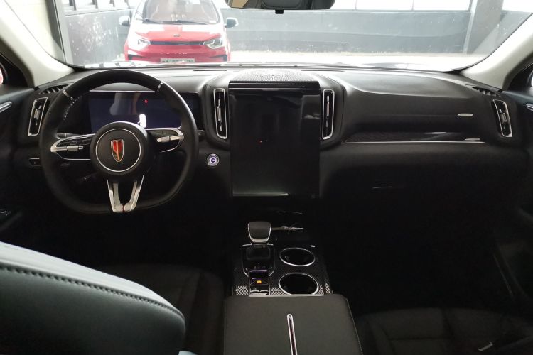 红旗HS3 PHEV 2024款 PHEV 115km 劲为版中控内饰12