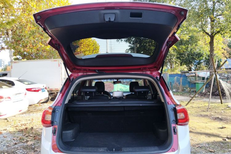 宝骏510 2017款 1.5L 手动豪华型机舱底盘23