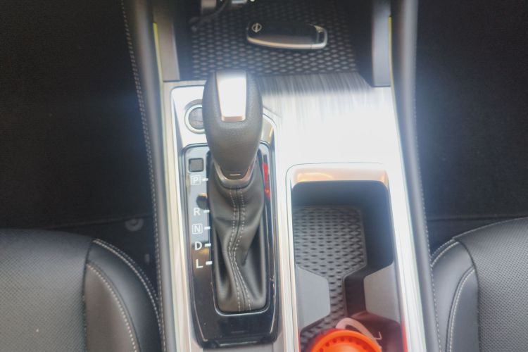 日产 天籁 2022款 2.0T XL 进享版中控内饰18