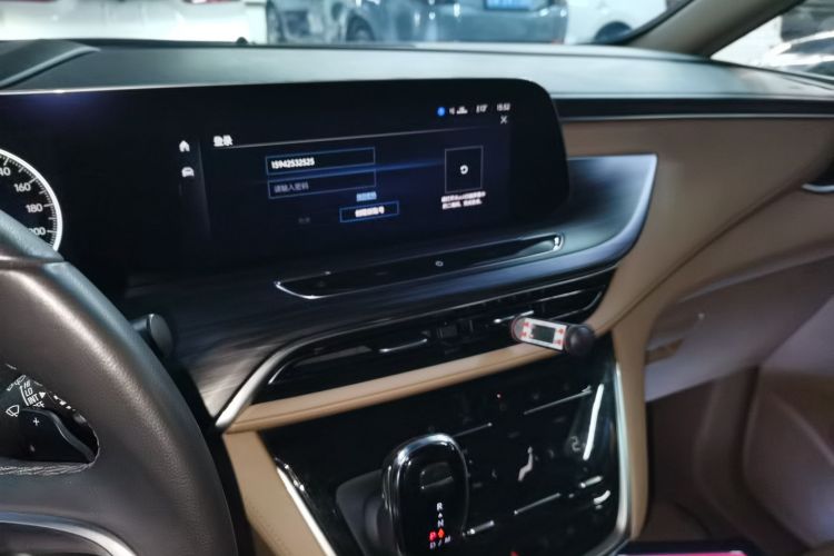 别克GL8 2021款 ES陆尊 653T 尊享型中控内饰16