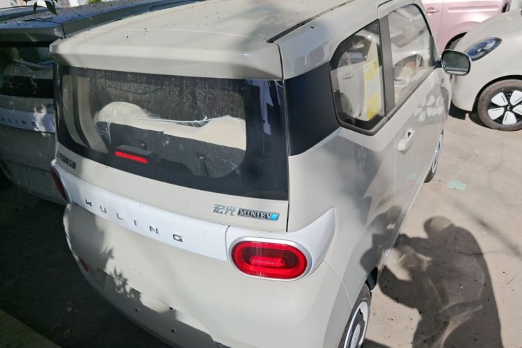 五菱汽车 宏光MINIEV 2024款 第三代 215km 青春版车身外观6