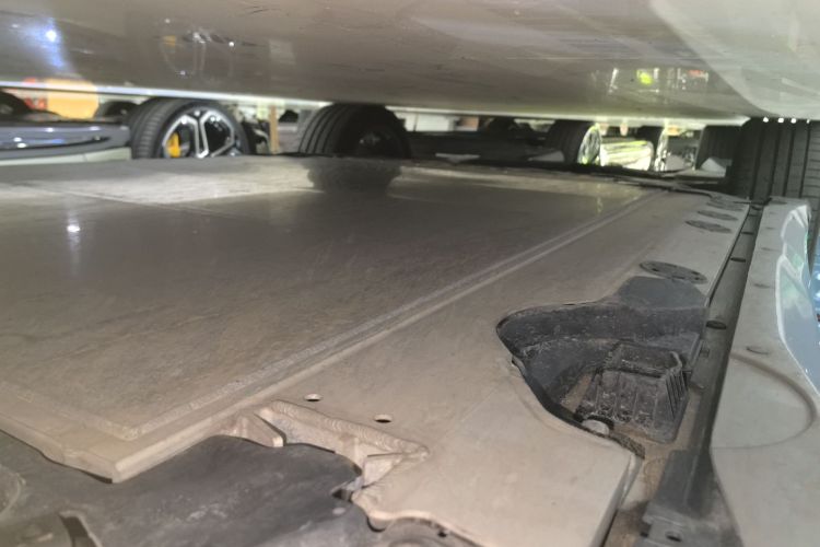 宝马iX1 2023款 xDrive30L X设计套装局部细节9002