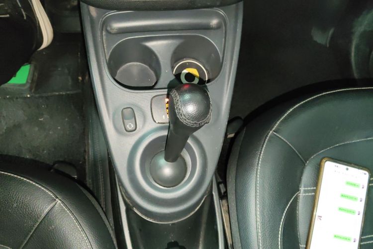 smart forfour 2016款 0.9T 66千瓦先锋版局部细节18