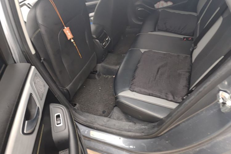 荣威i6 MAX 2020款 300TGI 自动爽酷天幕智驾Supreme版中控内饰21