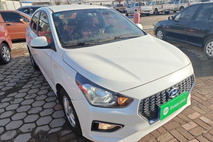 现代 瑞纳 2017款 1.4L 手动焕彩版 国V车身外观3