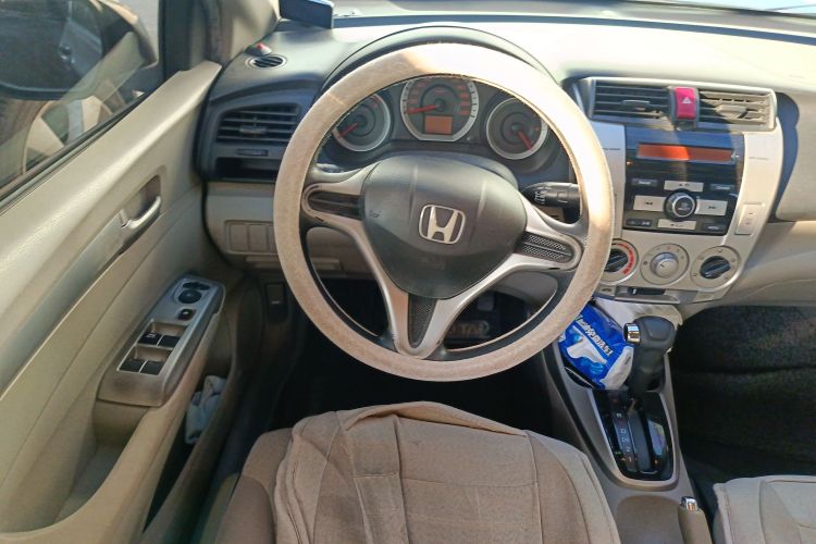 本田 锋范经典 2008款 1.5L 自动精英版中控内饰13