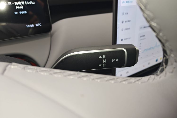 蔚来ET5T 2025款 75kWh Touring中控内饰18