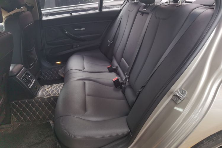 宝马3系 2017款 320Li 时尚型中控内饰21