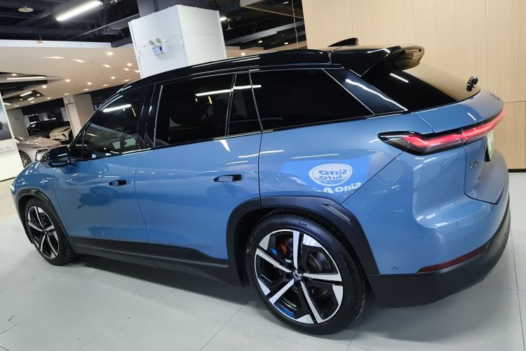 蔚来ES7 2022款 100kWh 首发版车身外观4